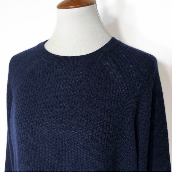 SOLD-Vineyard Vines 100% Cashmere Navy Blue Long Sleeve Lightweight Sweater Top - Picture 2 of 10